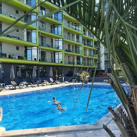 Bluebay - Indoor Pool & Spa Beach דירה *