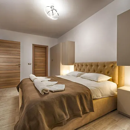 Bluebay - Indoor Pool & Spa Beach