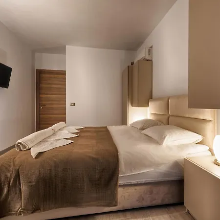 Bluebay - Indoor Pool & Spa Beach דירה Năvodari